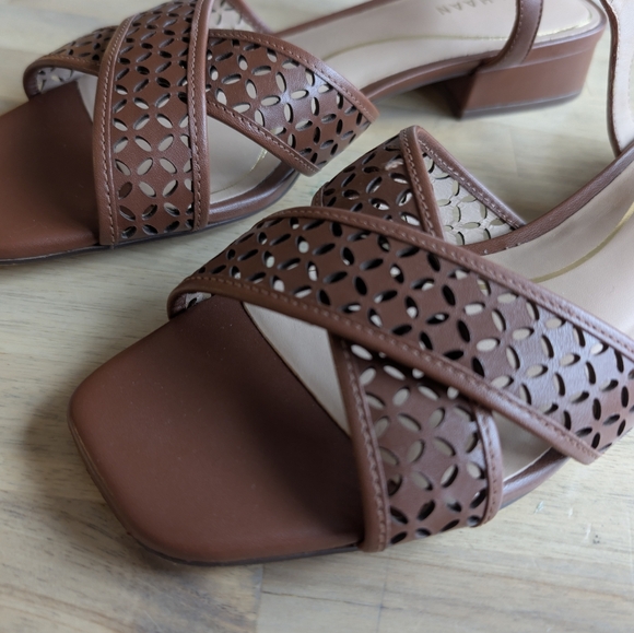 Cole Haan Women's Patie Flat Sandals Size 8 - Picture 8 of 12